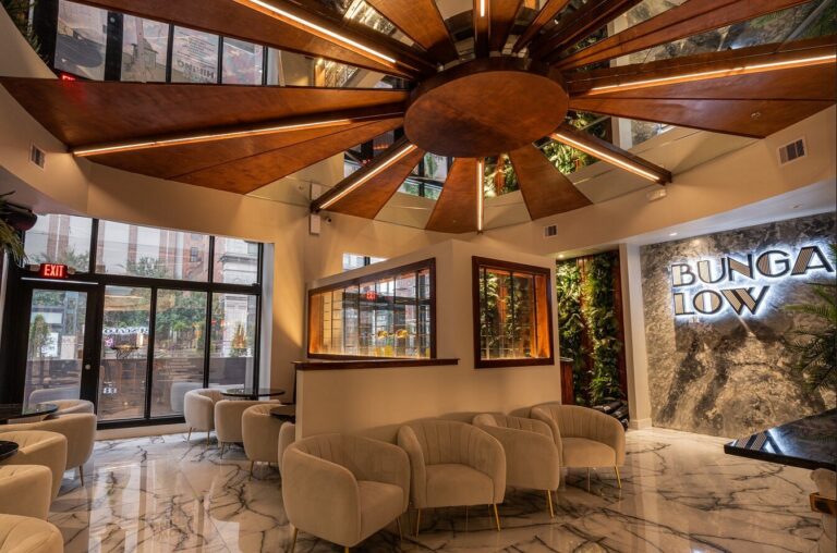 bungalow dining entrance 768x508