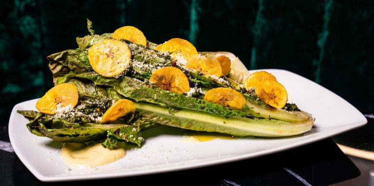 bungalow greek salad 768x383